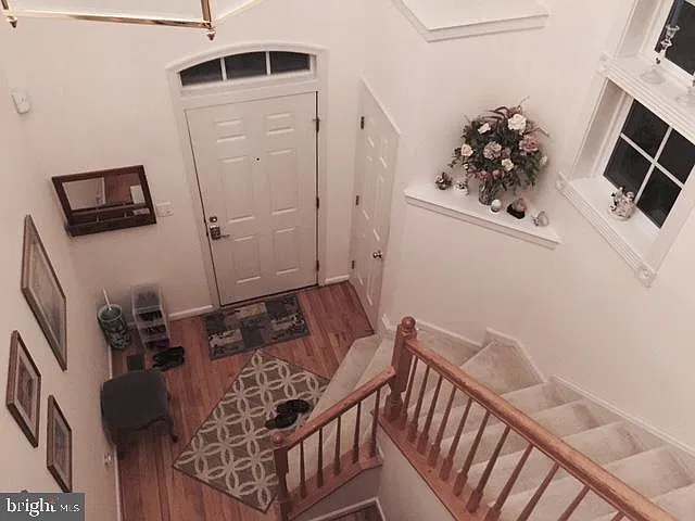 4 bed, 3.5 bath, 3757 sqft, $3,900 — Photo 2
