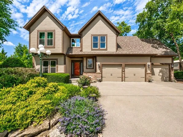 21600 S Lackman Rd, Spring Hill, KS 66083