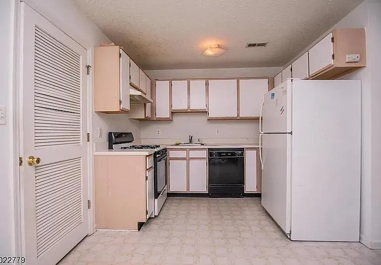 55499107A Prestwick Way — Photo 6