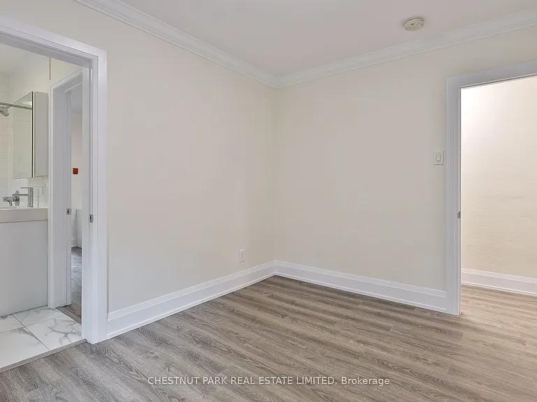 4 Oriole Cres #MAIN — Photo 18