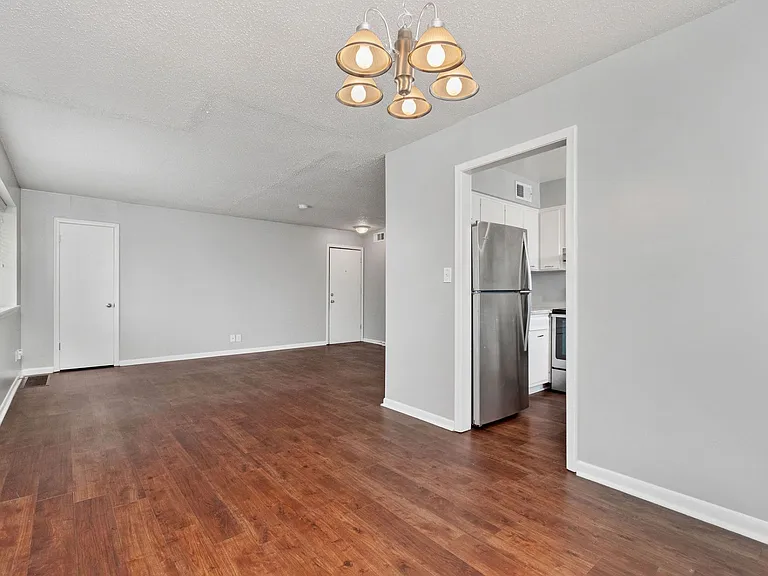 4521-4523 Jefferson Pennsylvania Ave #4526-4524 — Photo 13