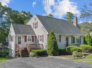 15 Franklin St, Tewksbury, MA 01876