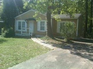 442 Ridgecrest Dr, Riverdale, GA 30274