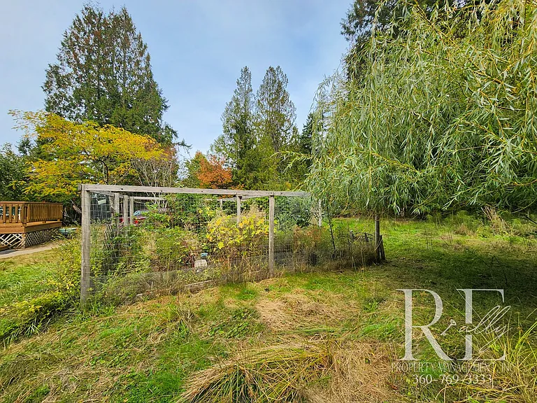 9051 Sunset Ln NW — Photo 29