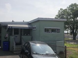 199 King Philip St, Fall River, MA 02724