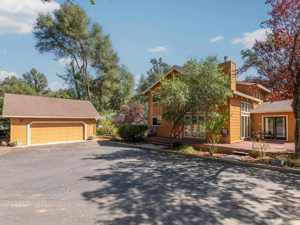 20425 Brook Dr, Sonora, CA 95370