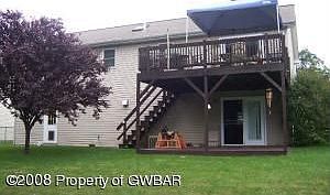 2nd image of 104 Brookhollow Rd