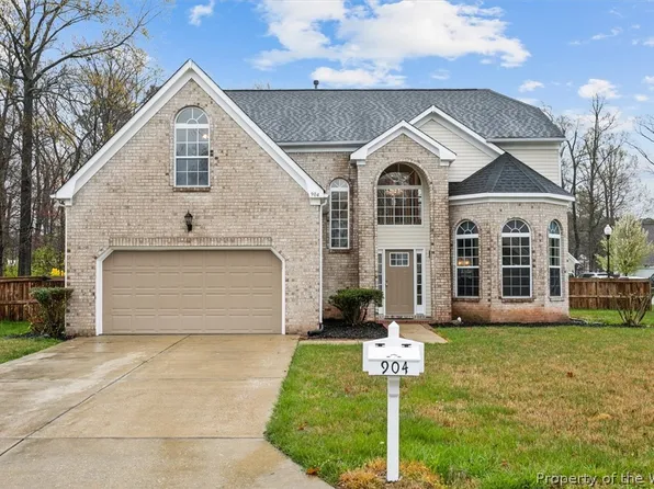 904 Holbrook Dr, Newport News, VA 23602