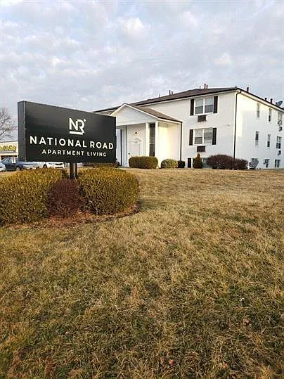 National Road Apartments — Photo 1
