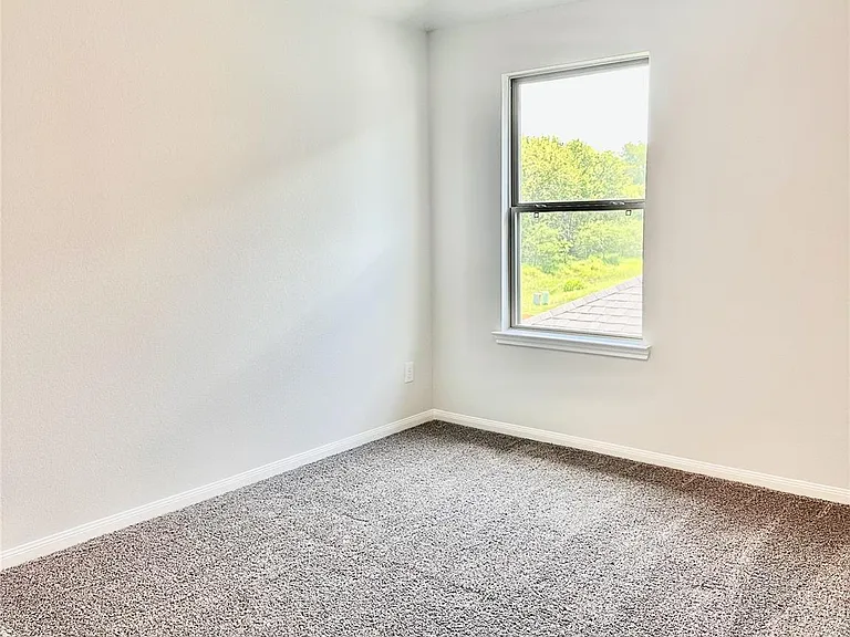 730 Tejas Village Pkwy — Photo 15