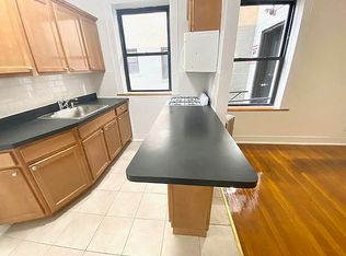 21-24 Crescent St #A4, Astoria, NY 11105