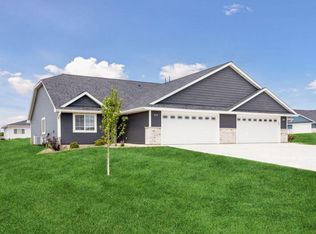 605 Field Point St, Roberts, WI 54023