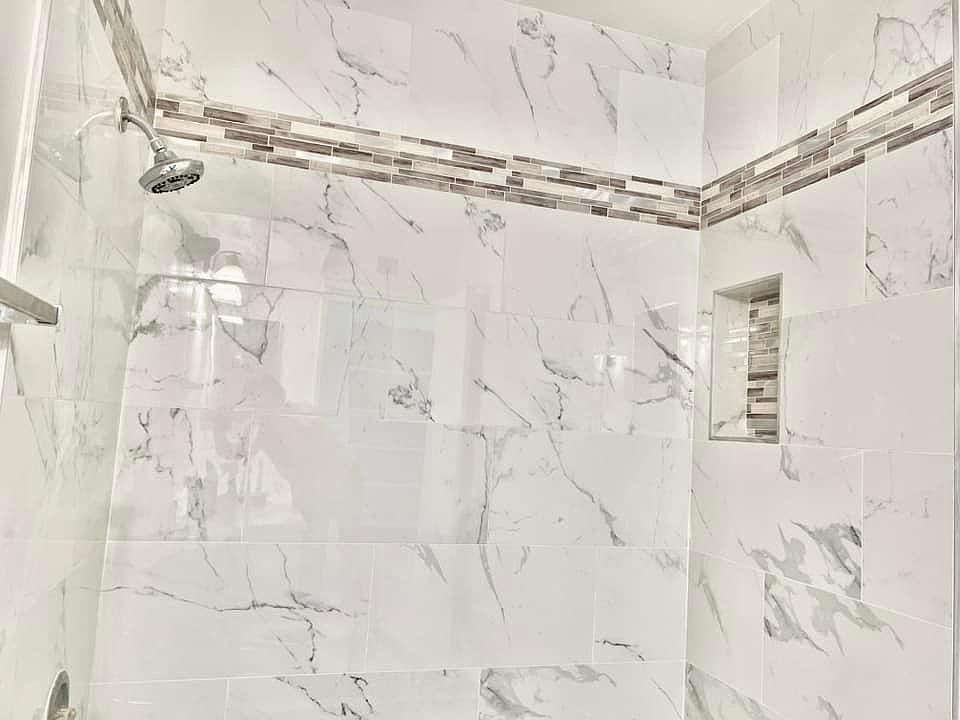 1st image of 465 N Hobson Plz