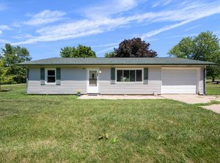 316 N 4th St, Neponset, IL 61345