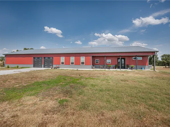 490 NW Holland Ave, Gentry, AR 72734