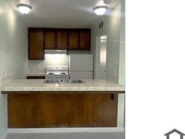 2325 E Shaw Ave APT 101