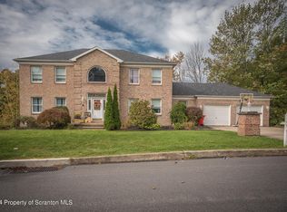105 Possum Way, Clarks Green, PA 18411