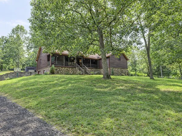 118 Robert Simmons Rd, Westmoreland, TN 37186