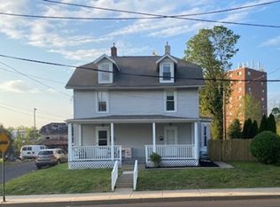 61 Byberry Rd #A, Hatboro, PA 19040