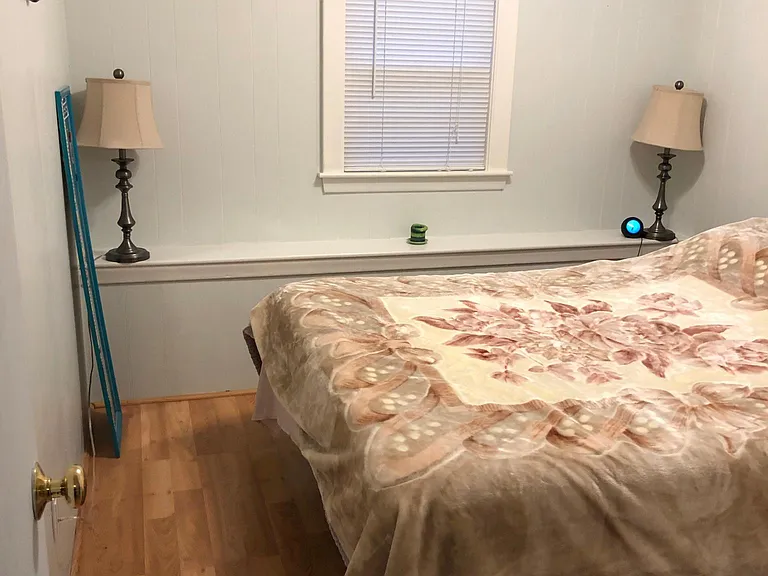 61 Evelyn Rd — Photo 2