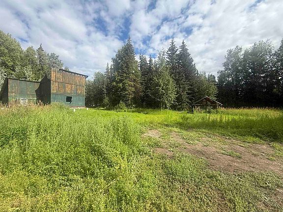 2nd image of 419 N Grange Hall Rd