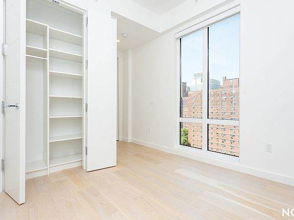 4th image of 131 Concord St #11D