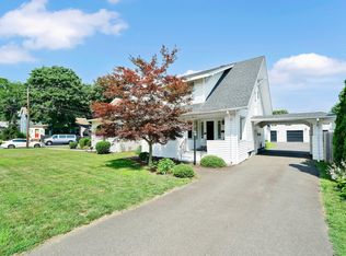 65 N Main St, Windsor Locks, CT 06096