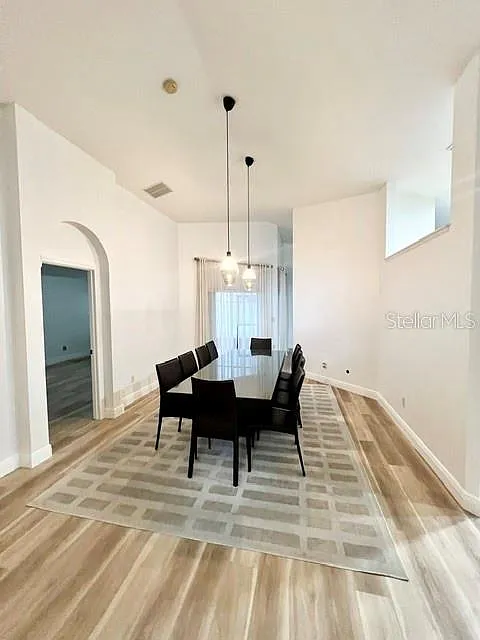 3 bed, 2.0 bath, 1781 sqft, $2,800 — Photo 4