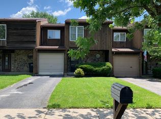 345 Tamarack Dr, Allentown, PA 18104