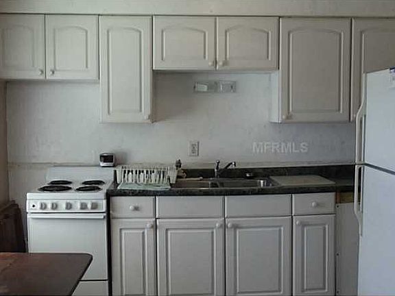 4th image of 6511 76th Ave