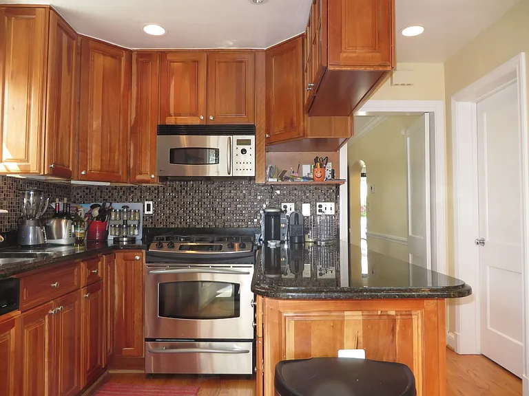 25 N Garfield St — Photo 8