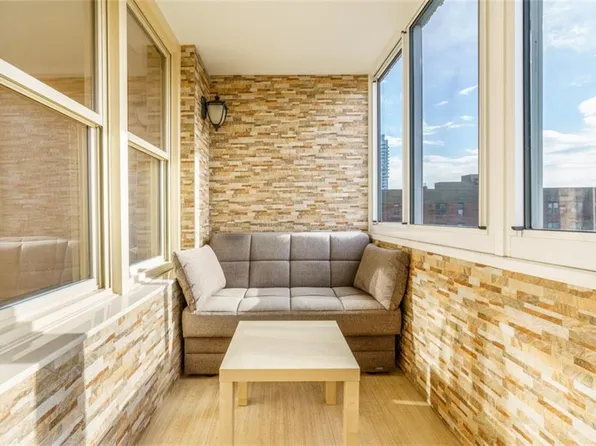 2626 Homecrest Avenue image 1 of 21