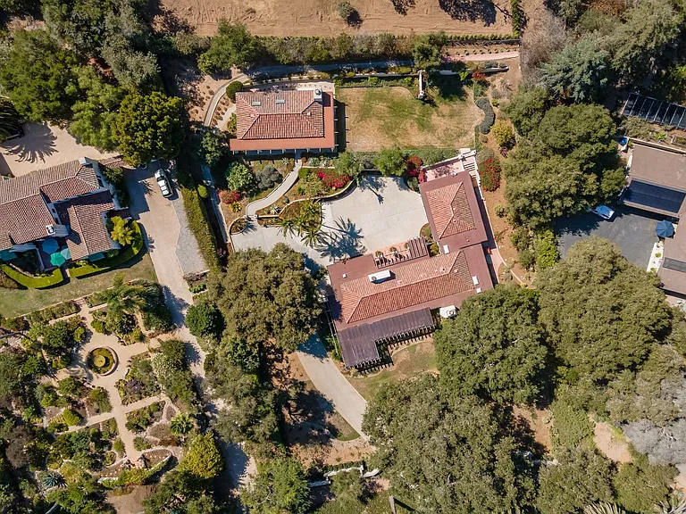 525 Las Palmas Dr — Photo 40
