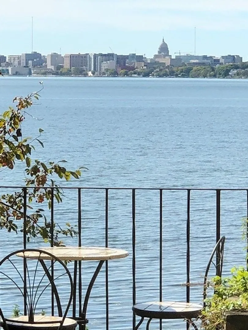 Building Photo - 3909 Monona Dr