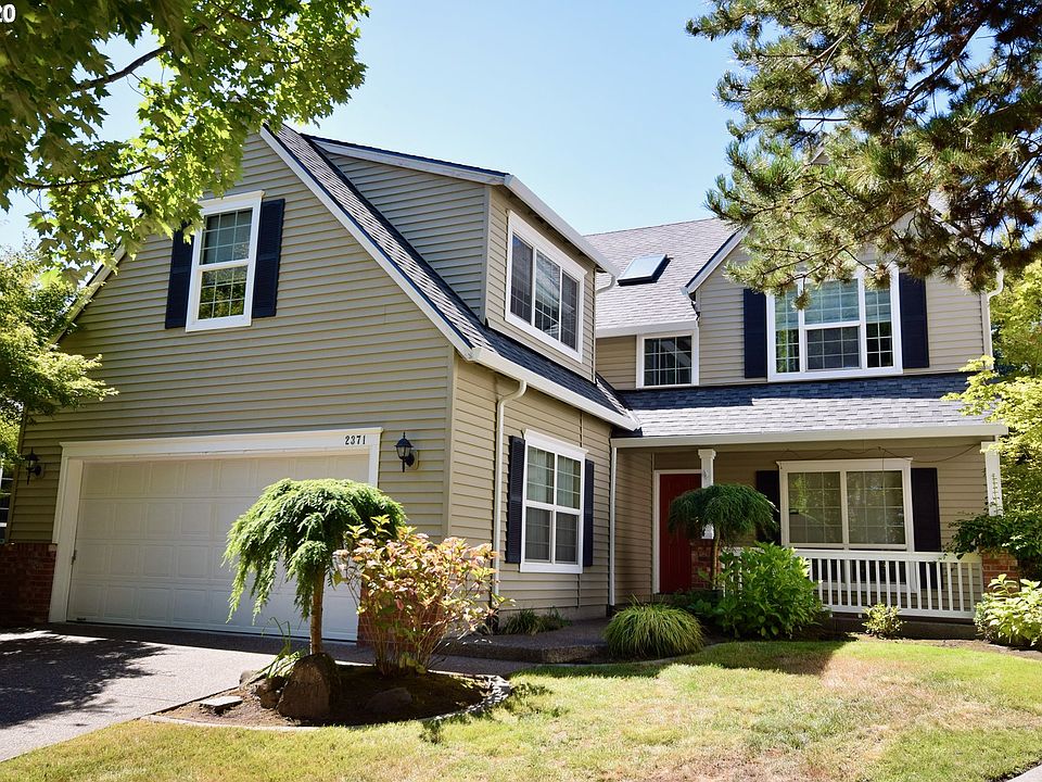 1st image of 2371 NE 11th Ave