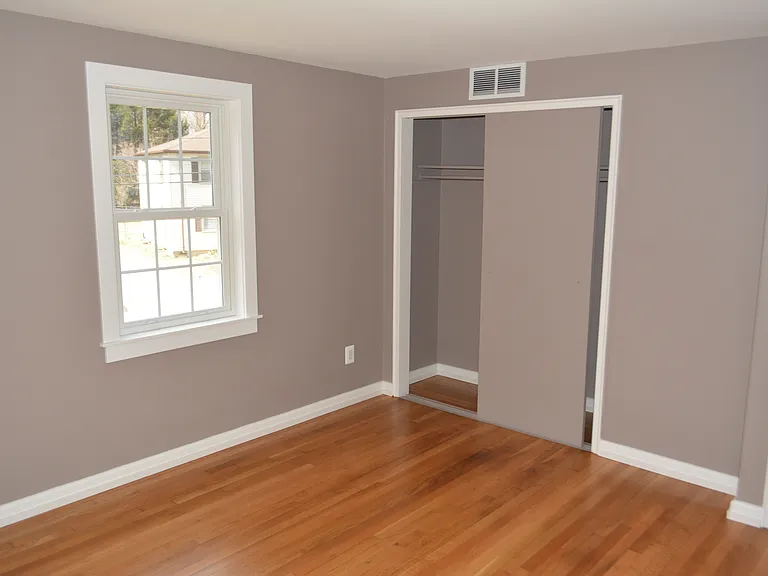8 Loomis Hts #B — Photo 4
