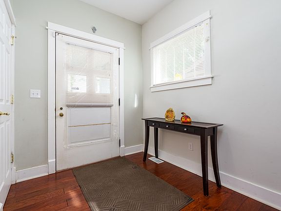 2nd image of 818 Egleston Ave