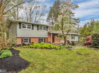 2 Pin Oak Trl, Medford, NJ 08055