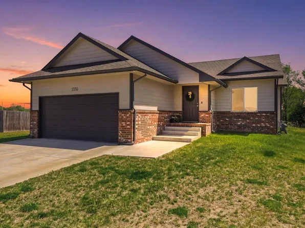 5530 S Victoria Ct, Wichita, KS 67216