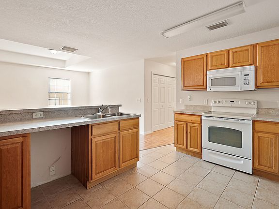 5th image of 1404 Wood Duck Ln #1