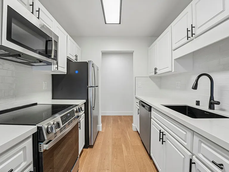 Summerwood Apartments — Photo 93