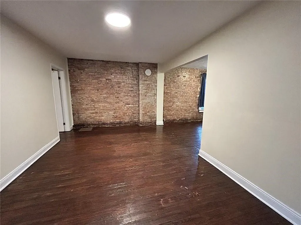 2 bed, 1.0 bath, 1100 sqft, $1,150 — Photo 3
