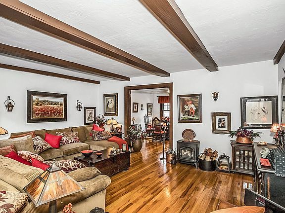 5th image of 202-15 42nd Ave APT 6A