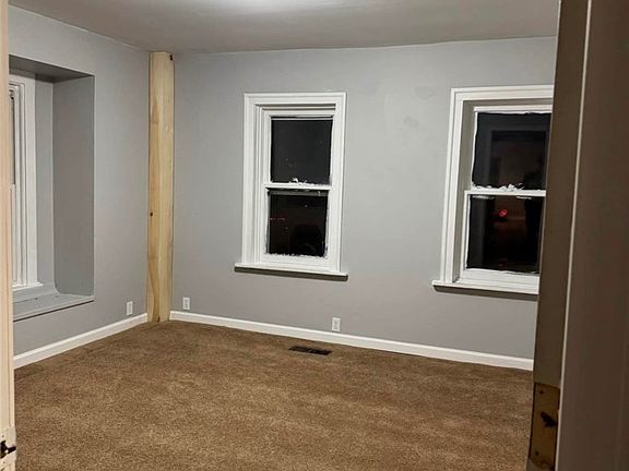 5th image of 377 W 2nd St