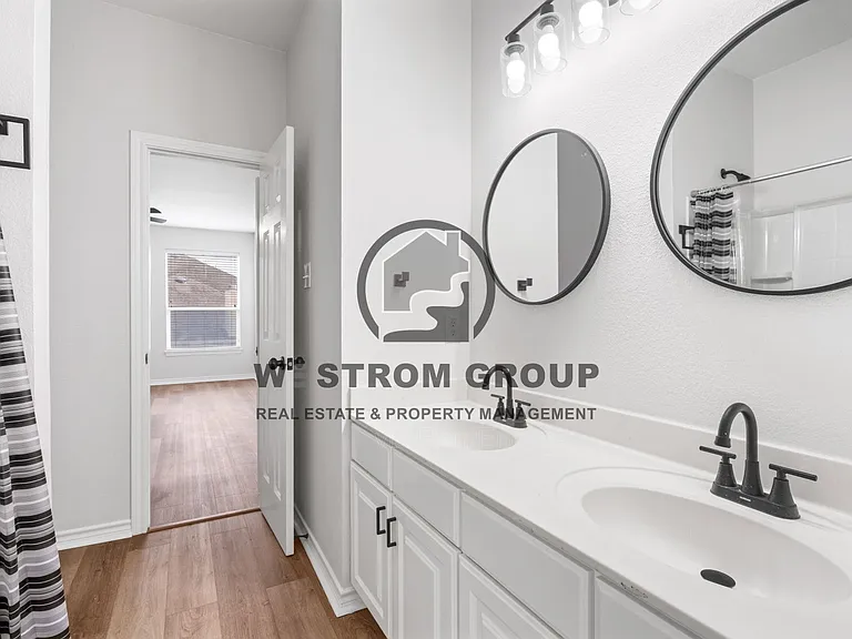 1738 Rock Ridge Dr — Photo 28