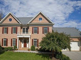 7939 Sandalfoot Dr, Potomac, MD 20854