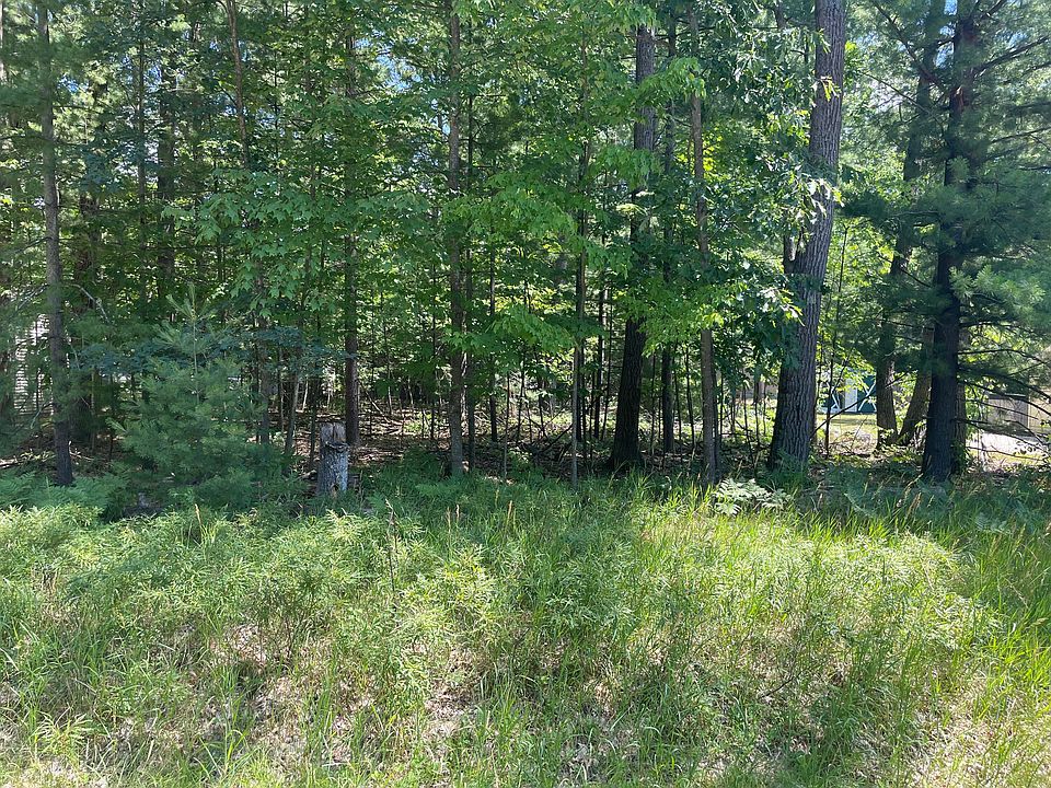 1st image of 12 E Higgins Lake Dr