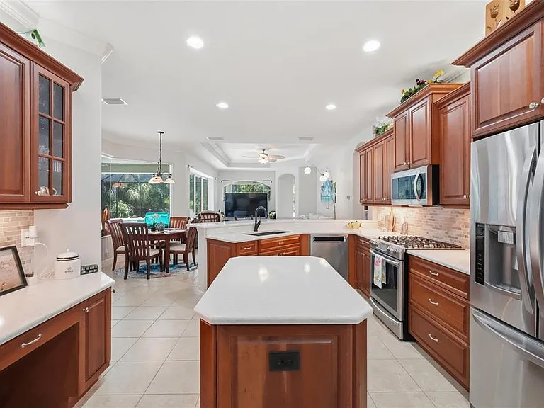 15449 Mulholland Rd — Photo 7
