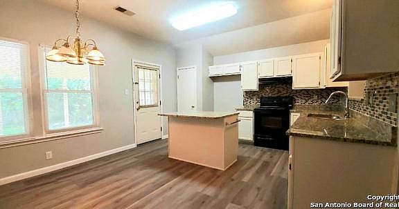 3rd image of 7234 Burns Ln