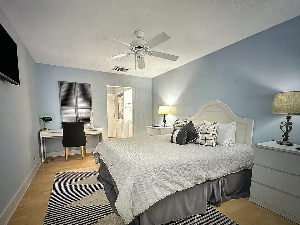 614 Executive Golf Villas